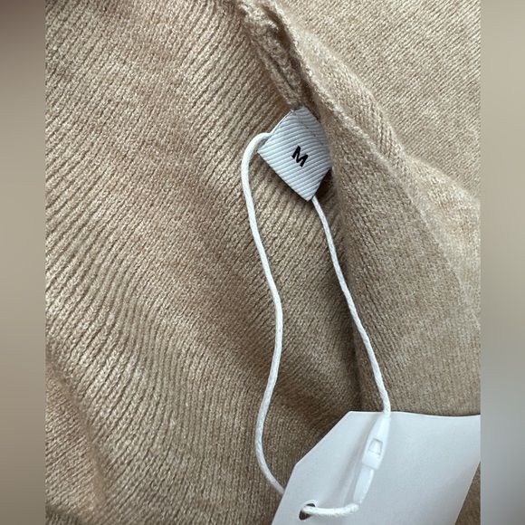 New Wrap Front V-Neck Sweater Size M - Picture 5 of 5